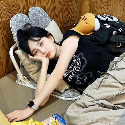 泰山大战女猎人 海报